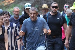Proč chudí Češi vzhlíží k miliardáři Babišovi a komu uvěří příště?